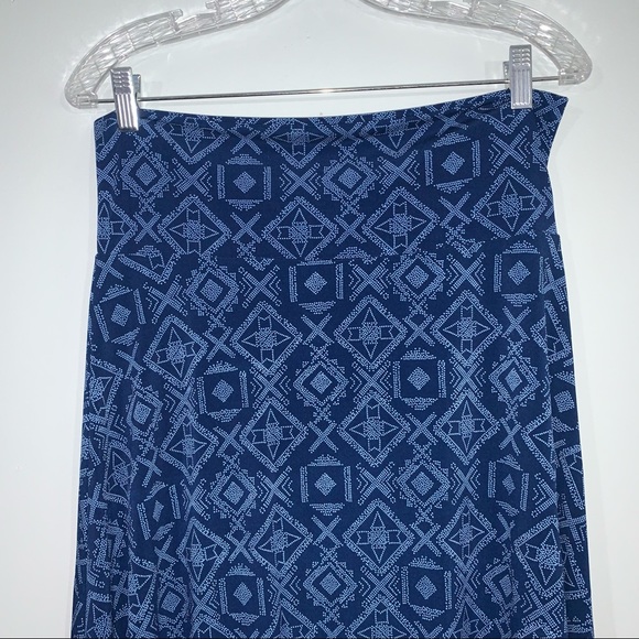 LuLaRoe size Large blue skirt - Picture 2 of 8